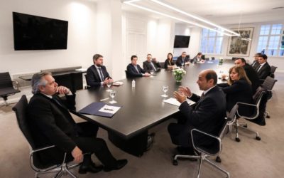 Fernandez y Lammens se reunieron con representantes del sector turístico que buscan ayuda
