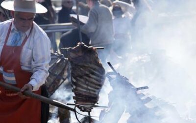 Encuentro de Asadores a la Estaca frente al Monumento a la Bandera en Rosario