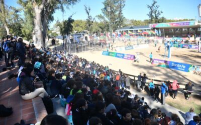 Se inauguró un multiespacio para deportes de arena en el parque Independencia