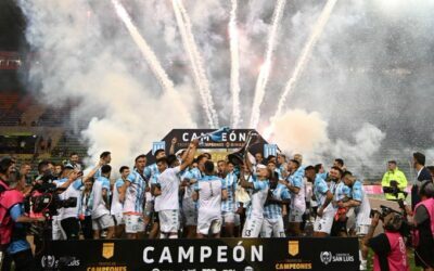Racing campeón del Trofeo de Campeones