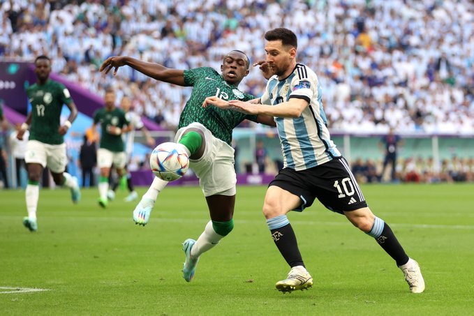 Argentina cayó increíblemente 2 a 1 ante Arabia Saudita