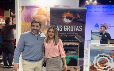 En agosto empieza la temporada de ballenas en Las Grutas. No te pierdas la posibilidad de conocerlas!